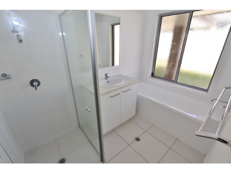 21 Casuarina Stret, Kingaroy QLD 4610