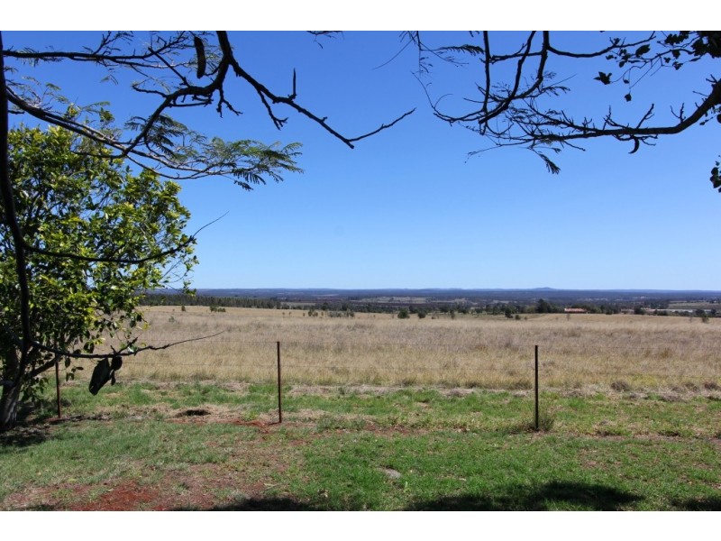 11a Booie Crawford Rd, Kingaroy QLD 4610
