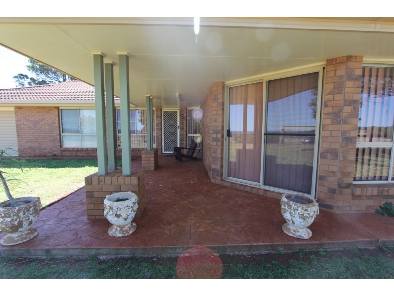 11a Booie Crawford Rd, Kingaroy QLD 4610