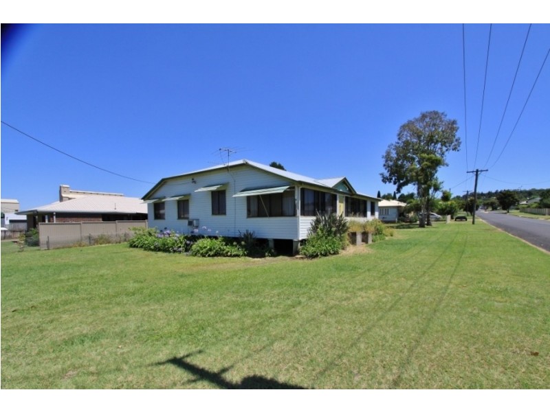 32 Alford Street, Kingaroy QLD 4610