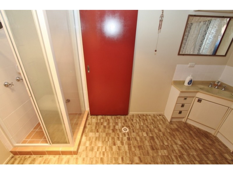 1 Roberta Street, Kingaroy QLD 4610