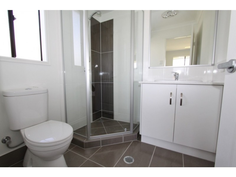 23 Banksia Drive, Kingaroy QLD 4610