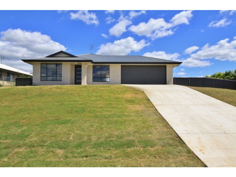 23 Banksia Drive, Kingaroy QLD 4610