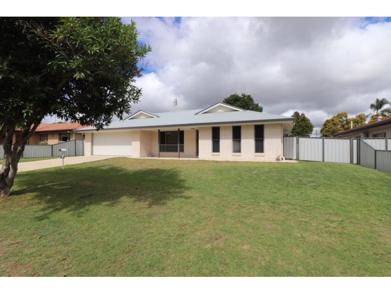 19 Reservoir Street, Kingaroy QLD 4610