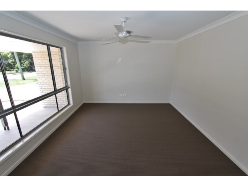 19 Reservoir Street, Kingaroy QLD 4610