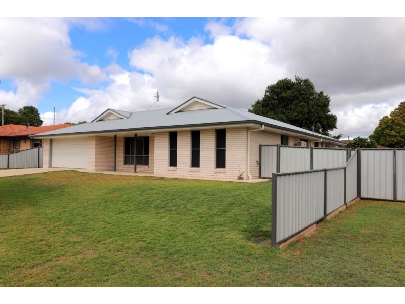 19 Reservoir Street, Kingaroy QLD 4610