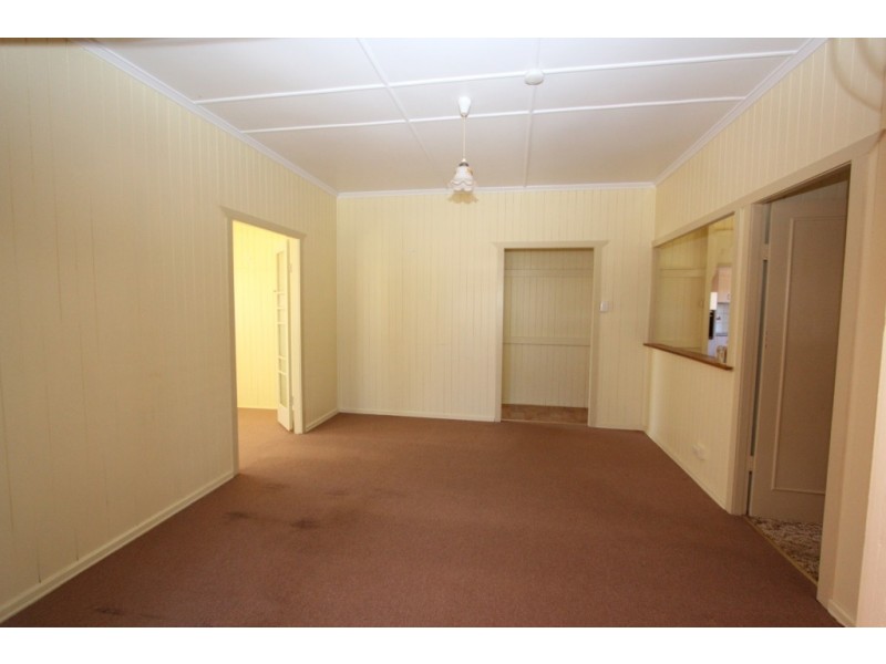 77 First Ave, Kingaroy QLD 4610