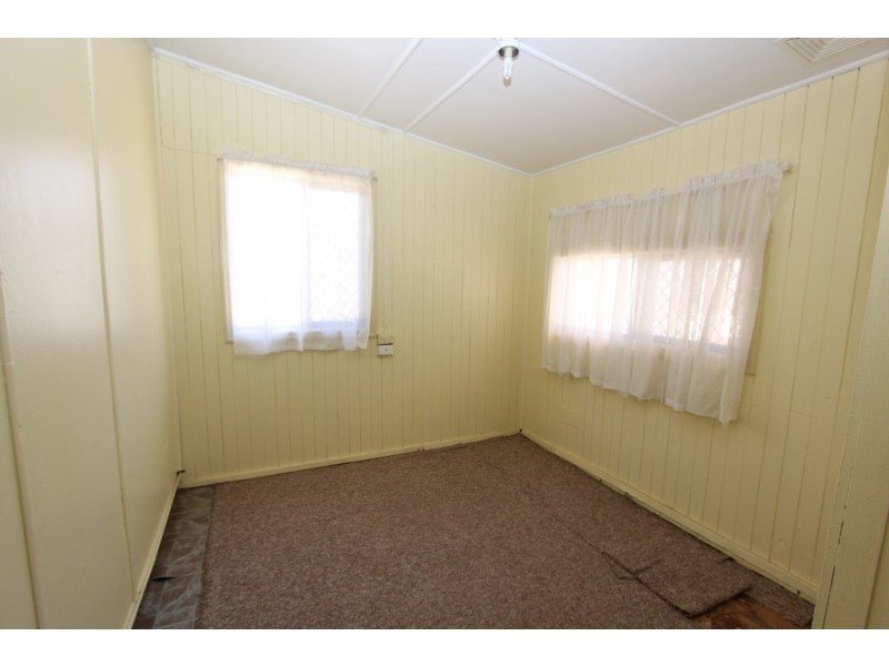 77 First Ave, Kingaroy QLD 4610