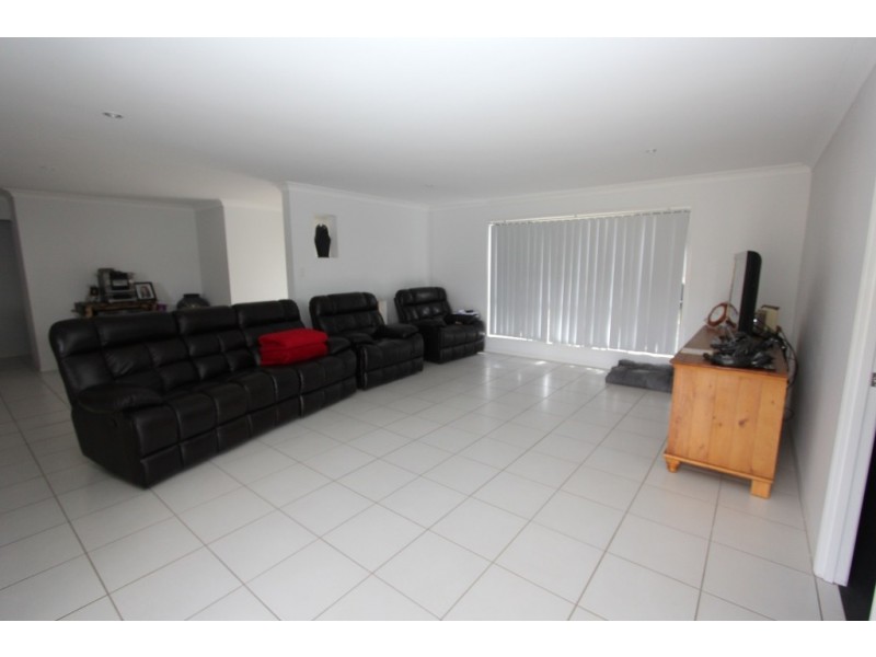 29 Banksia Drive, Kingaroy QLD 4610