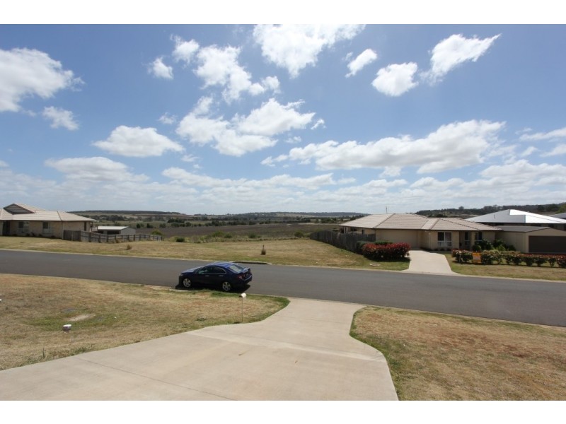 29 Banksia Drive, Kingaroy QLD 4610
