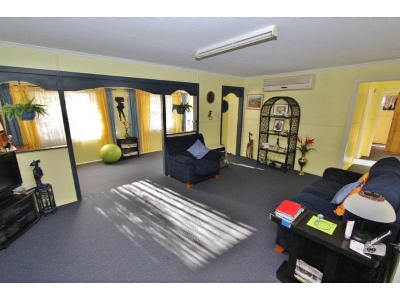 38 Hodge Street, Kingaroy QLD 4610