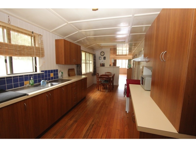 11 Gooyong St, Kingaroy QLD 4610