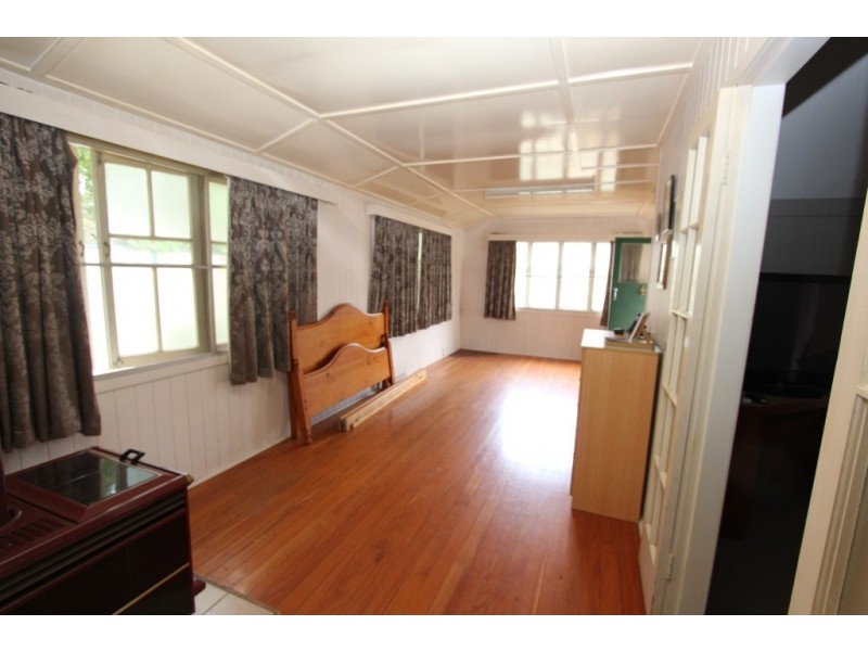 11 Gooyong St, Kingaroy QLD 4610