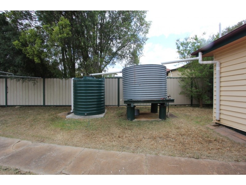 11 Gooyong St, Kingaroy QLD 4610
