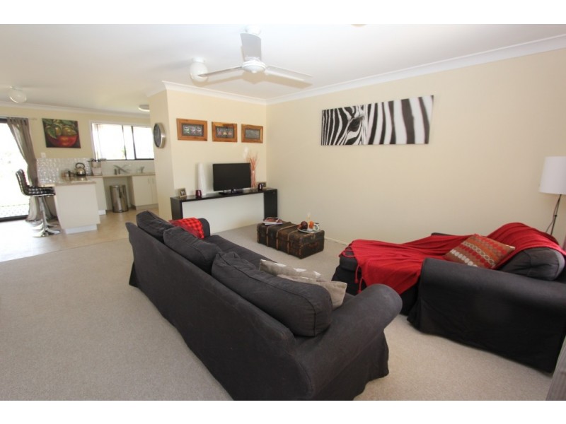 30 Bernard Cres, Kingaroy QLD 4610