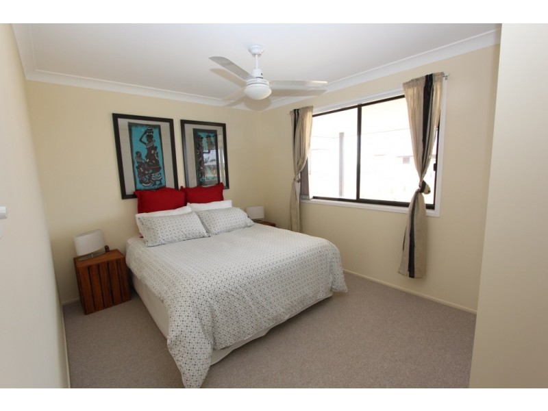 30 Bernard Cres, Kingaroy QLD 4610