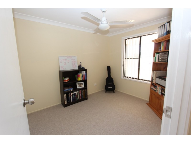 30 Bernard Cres, Kingaroy QLD 4610