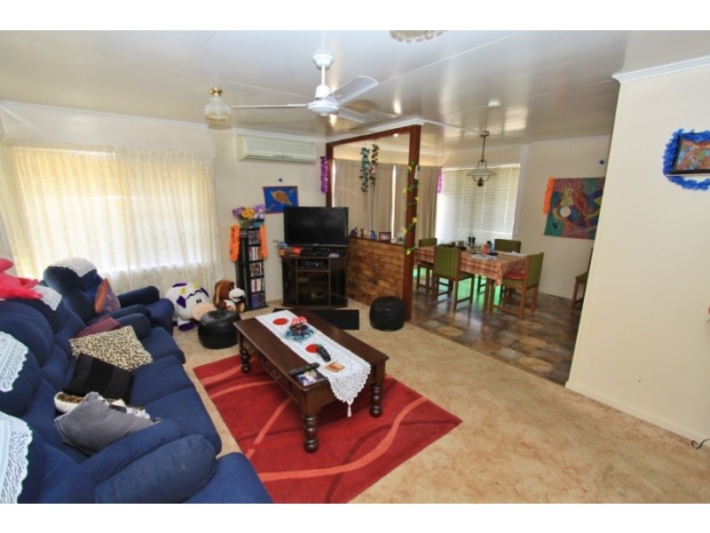 8 Baron Street, Kingaroy QLD 4610