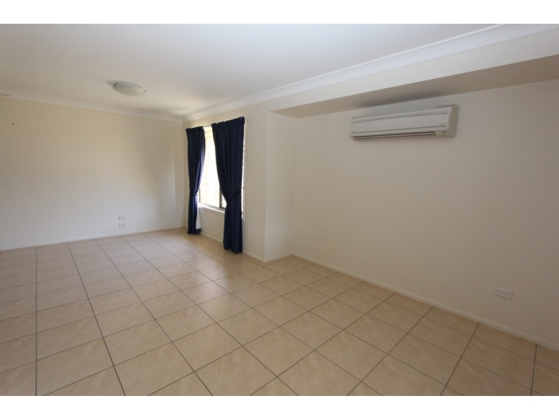 17 Bottlebrush St, Kingaroy QLD 4610