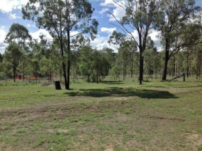 34 Scott Close, Blackbutt QLD 4306