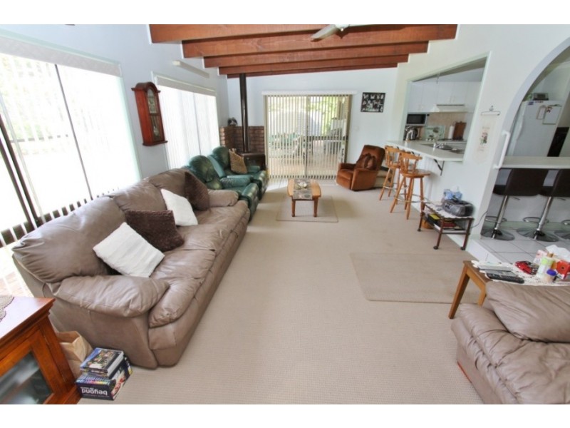 8 Tarong Drive, Kingaroy QLD 4610