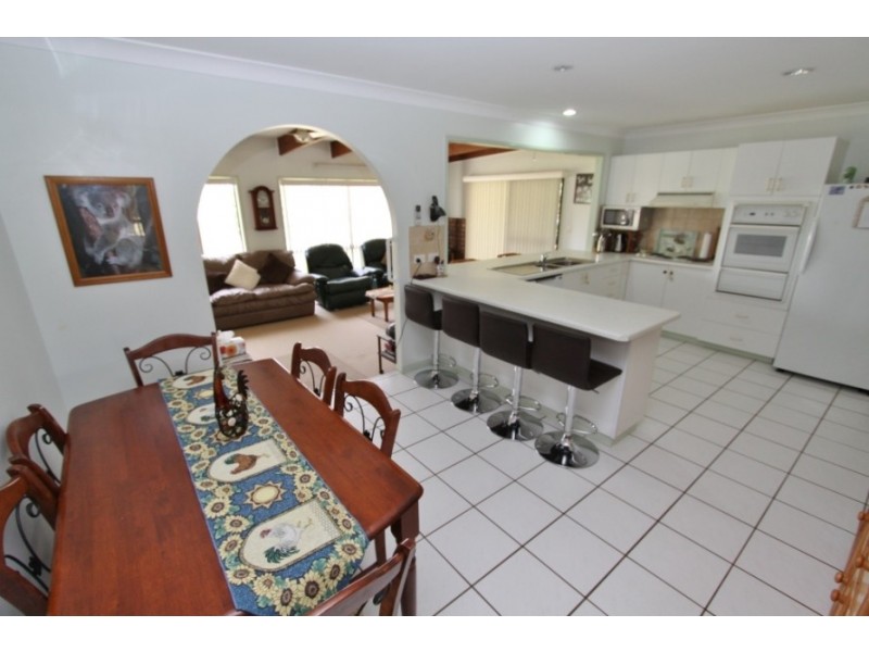 8 Tarong Drive, Kingaroy QLD 4610