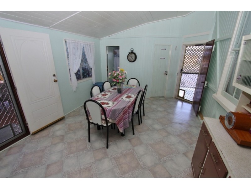 27 Rodney Street, Proston QLD 4613