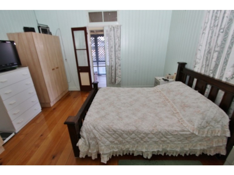 27 Rodney Street, Proston QLD 4613