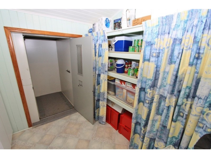 27 Rodney Street, Proston QLD 4613