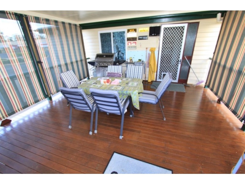 27 Rodney Street, Proston QLD 4613