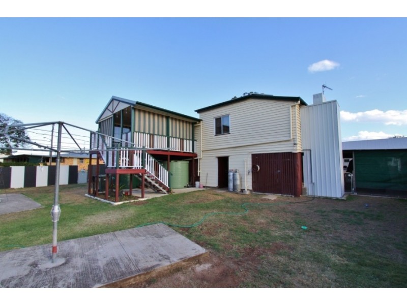 27 Rodney Street, Proston QLD 4613