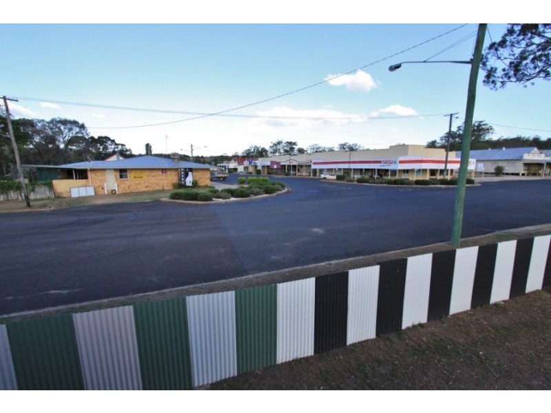 27 Rodney Street, Proston QLD 4613