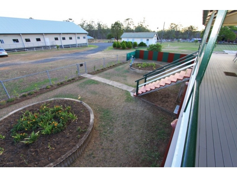 27 Rodney Street, Proston QLD 4613