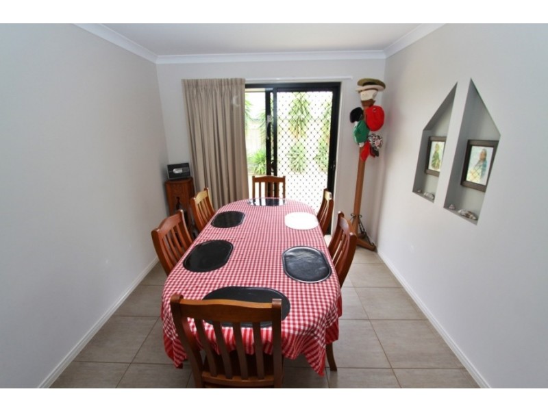 14 Bridgeman Pde, Kingaroy QLD 4610