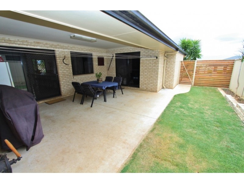 14 Bridgeman Pde, Kingaroy QLD 4610