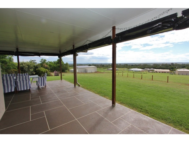 5 Crows Ash Crescent, Kingaroy QLD 4610