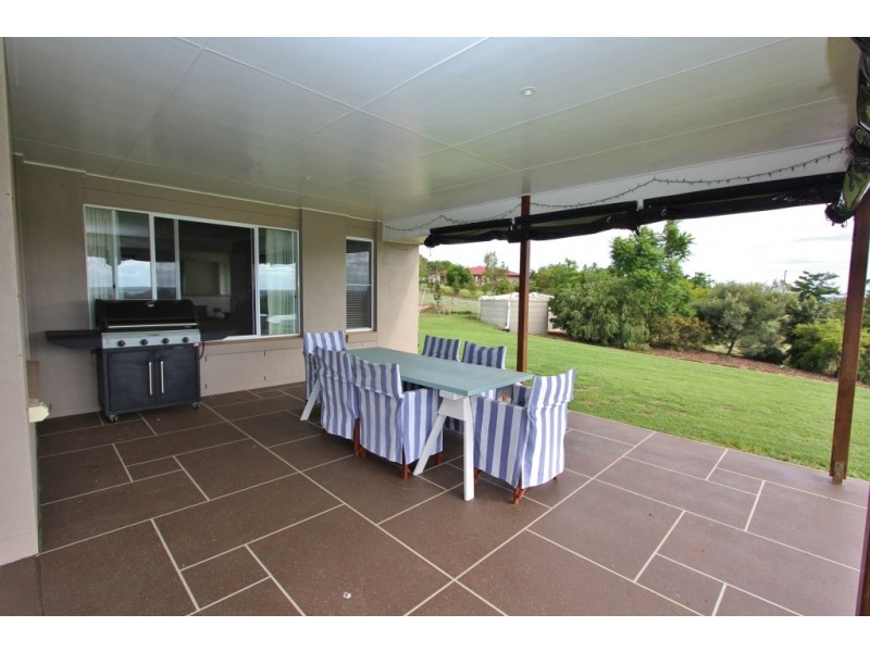 5 Crows Ash Crescent, Kingaroy QLD 4610