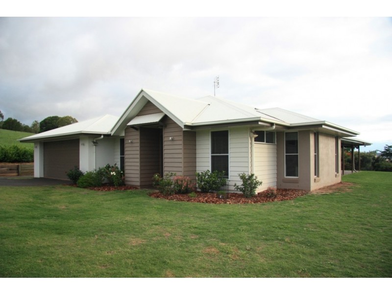 5 Crows Ash Crescent, Kingaroy QLD 4610