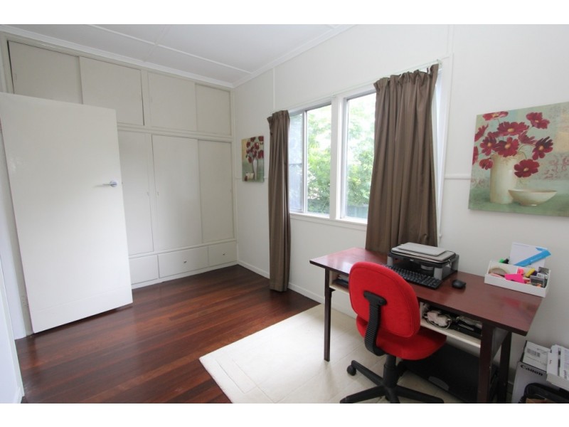 34 Webster St, Kingaroy QLD 4610