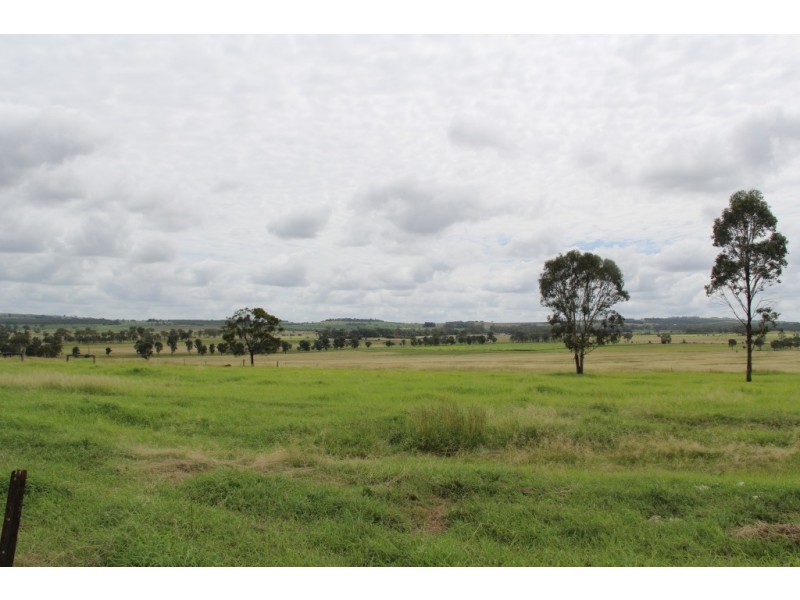 96 Lamperds, Kingaroy QLD 4610