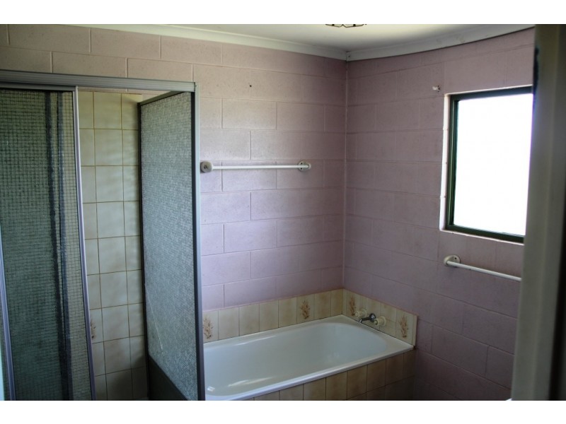 96 Lamperds, Kingaroy QLD 4610