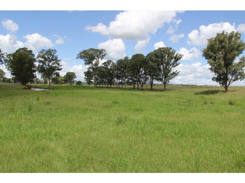 96 Lamperds, Kingaroy QLD 4610