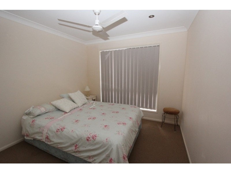 12 Andrew St, Wooroolin QLD 4608