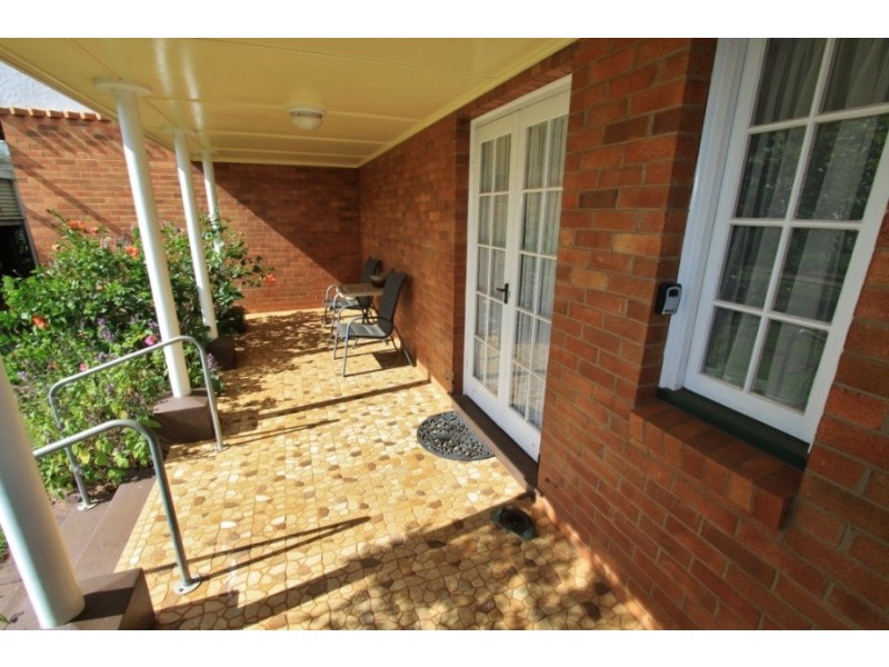 32 Coral Street, Kingaroy QLD 4610