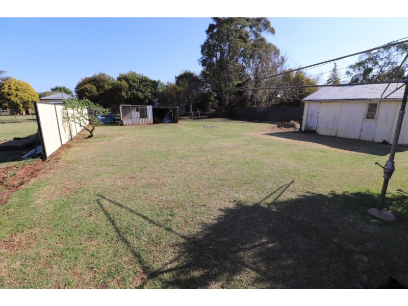 13 Reen St, Kingaroy QLD 4610