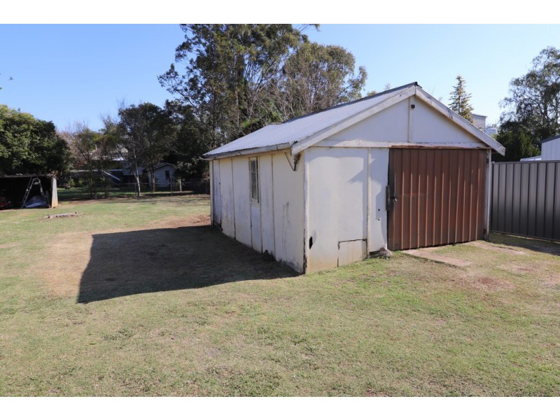 13 Reen St, Kingaroy QLD 4610