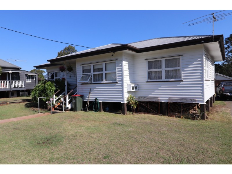 13 Reen St, Kingaroy QLD 4610