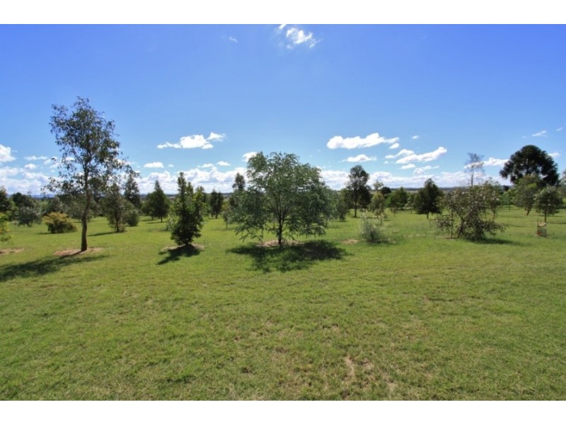 Ellesmere QLD 4610