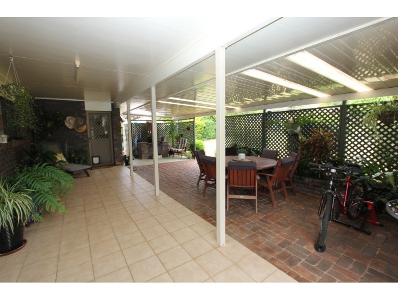 18 Adermann Drive, Kingaroy QLD 4610