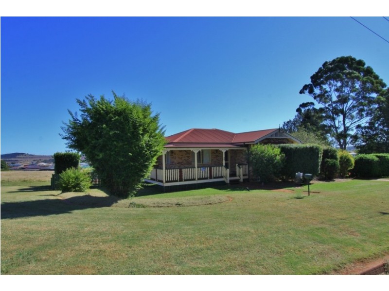 66 Moore Street, Kingaroy QLD 4610
